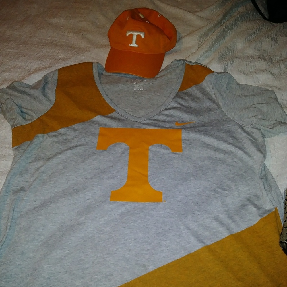 Nike tshirt and hat